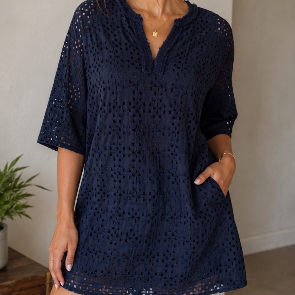 Crown‎ & Ivy Navy Blue Eyelet Shift Dress Split Neck Fringe Trim Pockets Sz 8 ff
